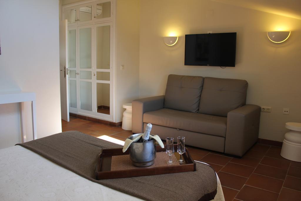 Hotel Leonor De Aquitania Cuenca  Room photo